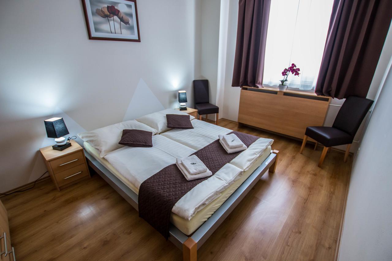 Penzion Fit - Contactless Check In Zvolen Bagian luar foto