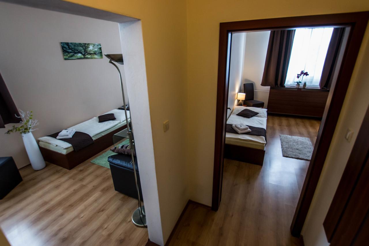 Penzion Fit - Contactless Check In Zvolen Bagian luar foto