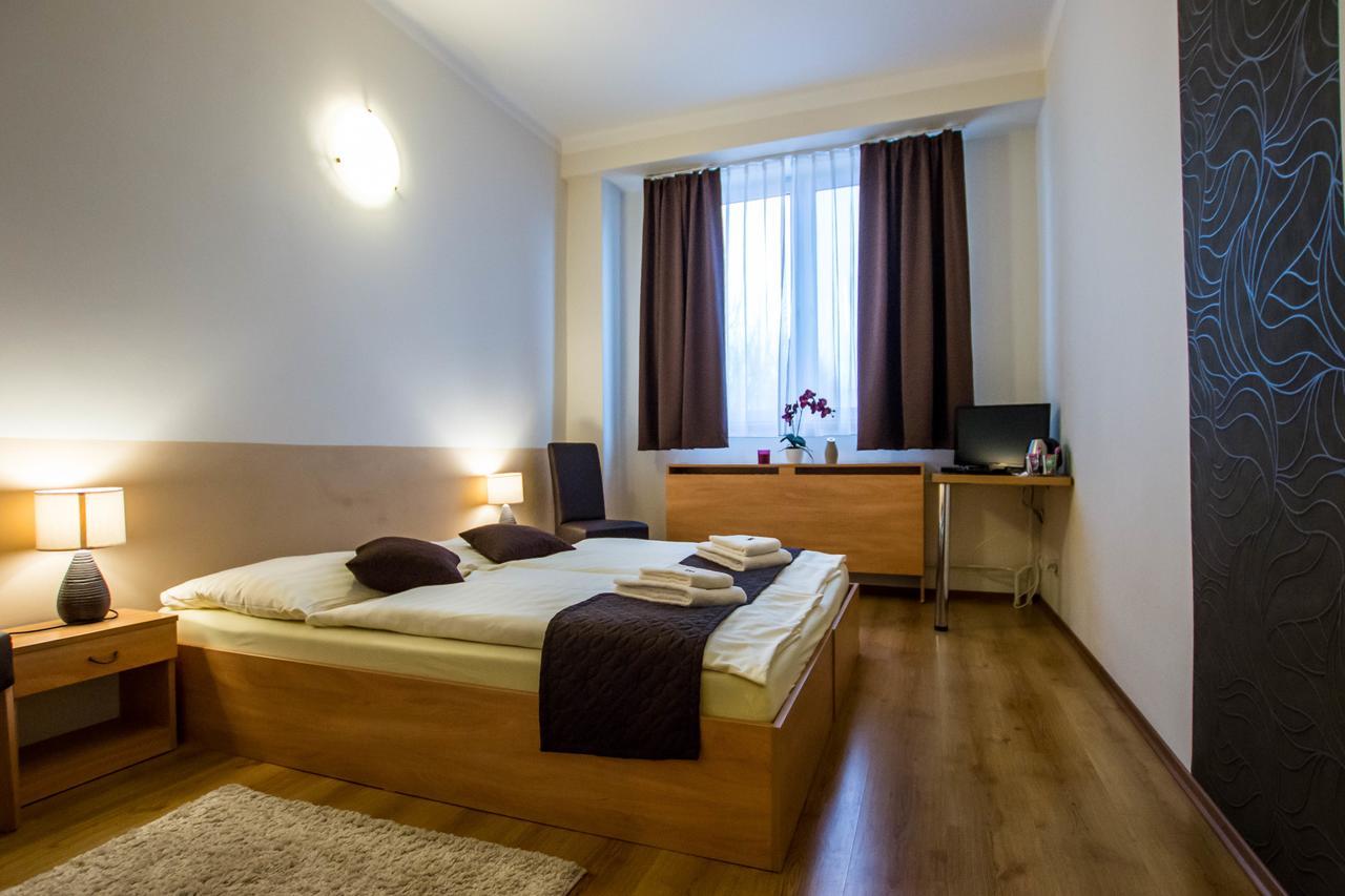Penzion Fit - Contactless Check In Zvolen Bagian luar foto